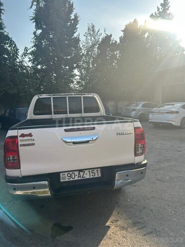 Toyota Hilux 2016, 306,848 km - 2.4 l - Göyçay