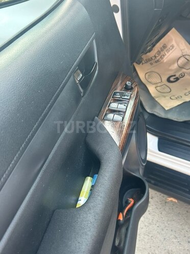 Toyota Hilux 2016, 306,848 km - 2.4 l - Göyçay