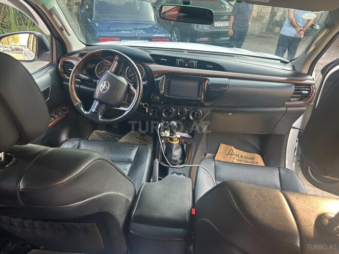 Toyota Hilux 2016, 306,848 km - 2.4 l - Göyçay
