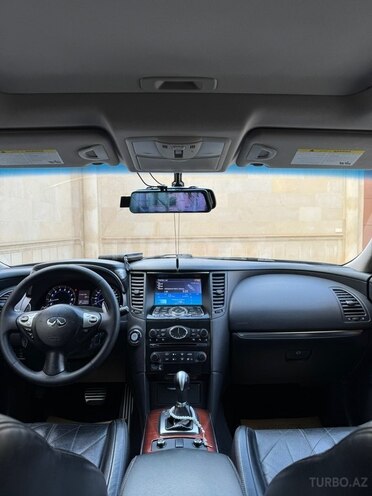 Infiniti QX70 2014, 176,000 km - 3.7 l - Gəncə