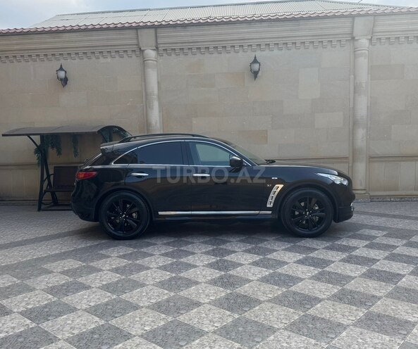 Infiniti QX70 2014, 176,000 km - 3.7 l - Gəncə