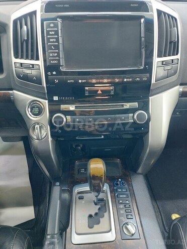 Toyota Land Cruiser 2012, 237,114 km - 4.6 l - Bakı