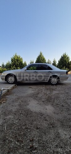 Mercedes C 220 1999, 450,000 km - 2.2 l - Beyləqan