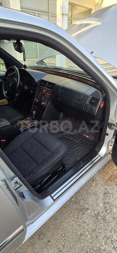 Mercedes C 220 1999, 450,000 km - 2.2 l - Beyləqan