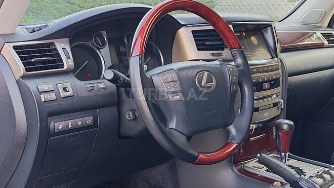 Lexus LX 570 2013, 147,000 km - 5.7 l - Bakı