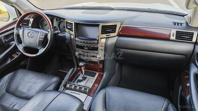Lexus LX 570 2013, 147,000 km - 5.7 l - Bakı