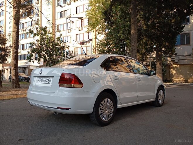 Volkswagen Polo 2018, 220,000 km - 1.6 l - Bakı