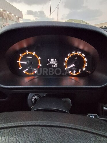 LADA (VAZ) Niva 2025, 10,300 km - 1.7 л - Bakı