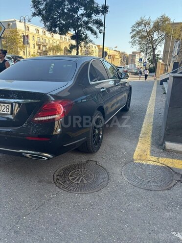 Mercedes E 220 d 2019, 114,500 km - 2.0 l - Bakı