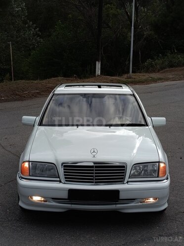 Mercedes C 230 1998, 183,500 km - 2.3 л - Quba