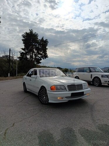 Mercedes C 230 1998, 183,500 km - 2.3 л - Quba