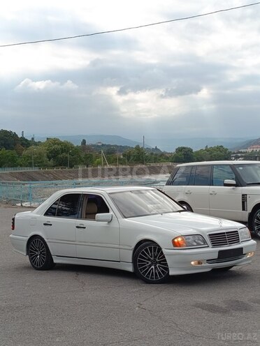 Mercedes C 230 1998, 183,500 km - 2.3 л - Quba