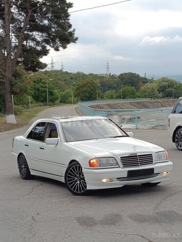 Mercedes C 230 1998, 183,500 km - 2.3 л - Quba