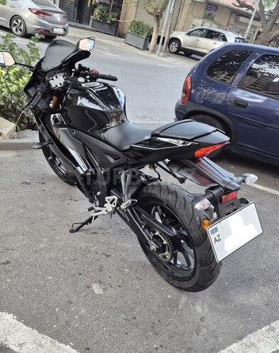 Yamaha R15 V4 2026, 1,800 km - 0.2 l - Bakı