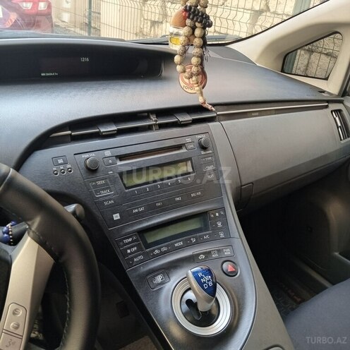 Toyota Prius 2010, 260,000 km - 1.8 л - Bakı