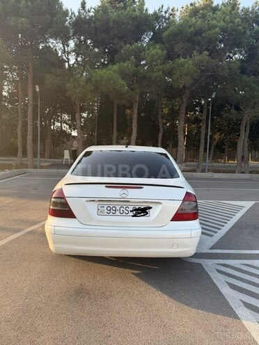 Mercedes E 200 2006, 447,000 km - 2.2 l - Bakı