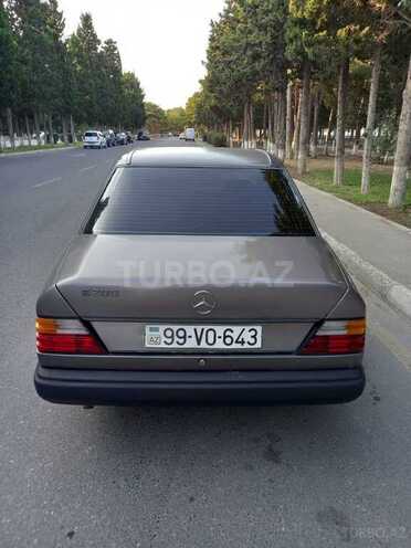 Mercedes 200 E 1990, 400,000 km - 2.0 l - Sumqayıt