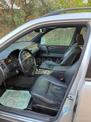 Mercedes E 240 1998, 245,153 km - 2.4 l - Bakı