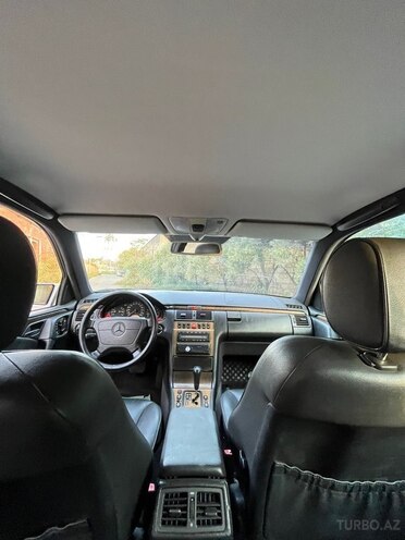 Mercedes E 240 1998, 245,153 km - 2.4 l - Bakı