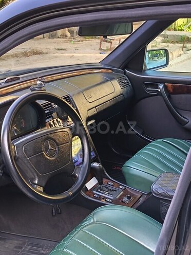 Mercedes C 230 1998, 268,000 km - 2.3 l - Sumqayıt