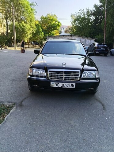 Mercedes C 230 1998, 268,000 km - 2.3 l - Sumqayıt