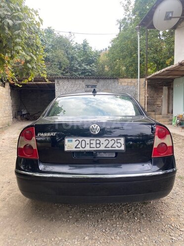 Volkswagen Passat 2003, 244,834 km - 1.8 l - Gəncə