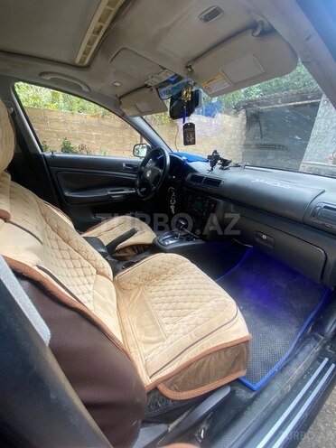 Volkswagen Passat 2003, 244,834 km - 1.8 l - Gəncə