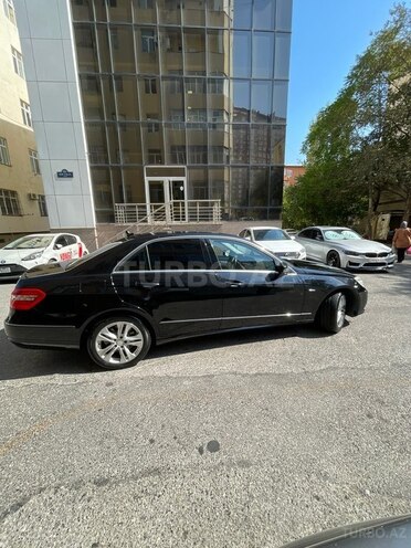 Mercedes E 250 2010, 296,000 km - 1.8 l - Bakı