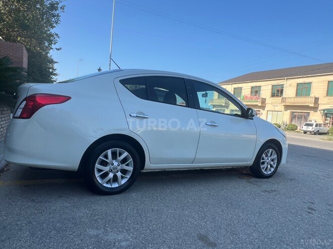 Nissan Sunny 2014, 225,000 km - 1.5 л - Bakı