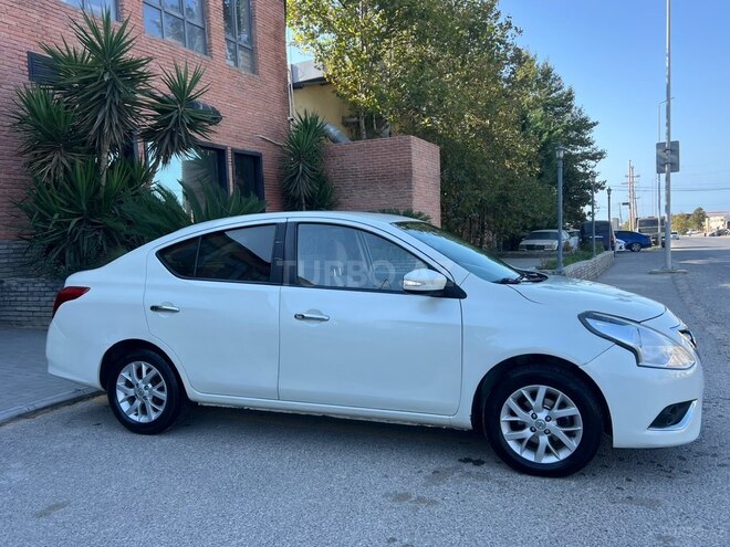 Nissan Sunny 2014, 225,000 km - 1.5 л - Bakı