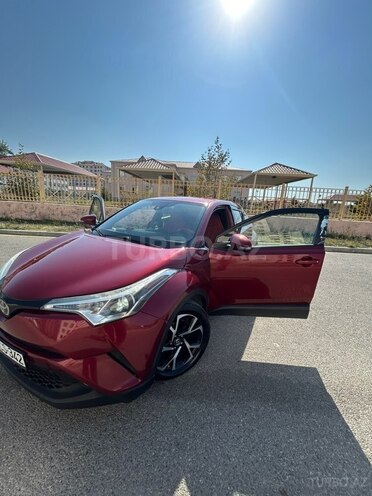 Toyota C-HR 2017, 117,000 km - 2.0 l - Bakı