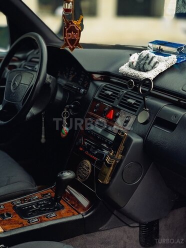 Mercedes E 230 1997, 900,000 km - 2.3 l - Bakı