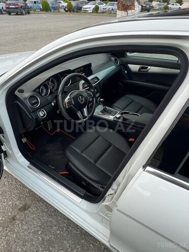 Mercedes C 250 2014, 245,000 km - 1.8 л - Bakı