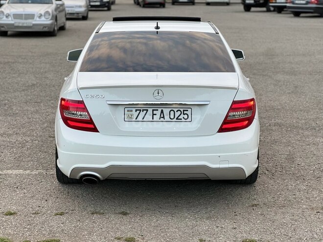 Mercedes C 250 2014, 245,000 km - 1.8 л - Bakı