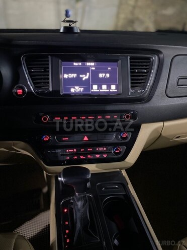 Kia Carnival 2017, 140,000 km - 2.2 l - Bakı