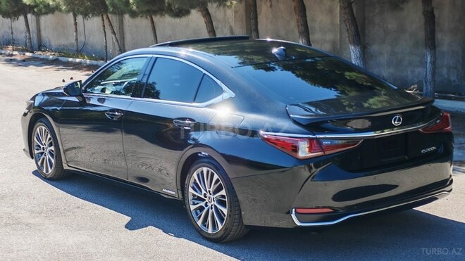 Lexus ES 300h 2021, 89,000 km - 2.5 l - Bakı