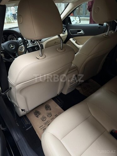 Mercedes GLA 250 2016, 239,200 km - 2.0 l - Bakı