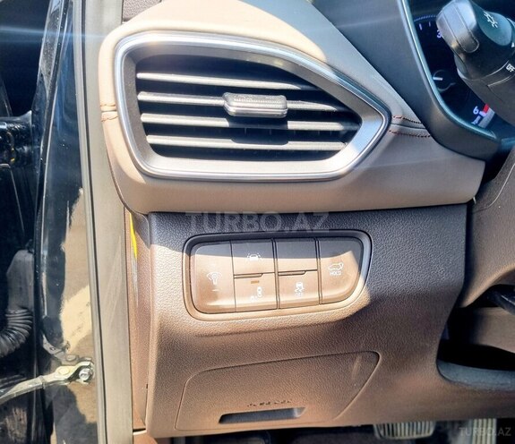 Hyundai Santa Fe 2019, 177,000 km - 2.0 l - Bakı