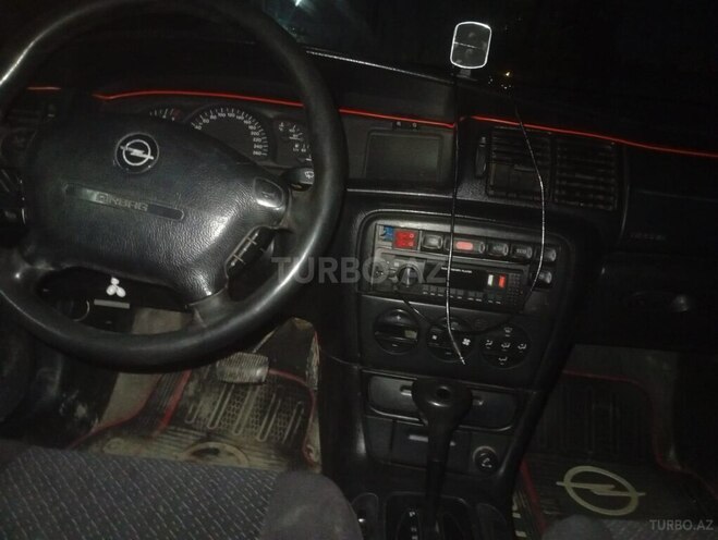 Opel Vectra 1996, 335,000 km - 2.0 l - Sumqayıt