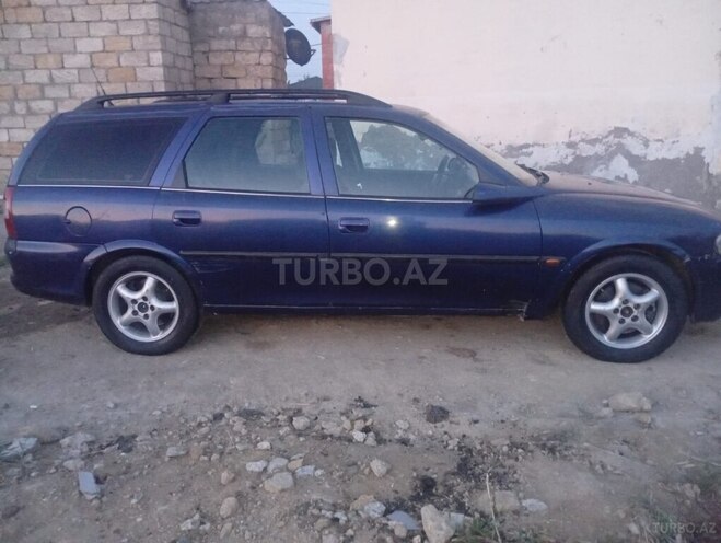 Opel Vectra 1996, 335,000 km - 2.0 l - Sumqayıt
