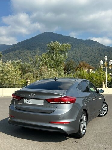 Hyundai Elantra 2017, 210,824 km - 2.0 l - Qəbələ