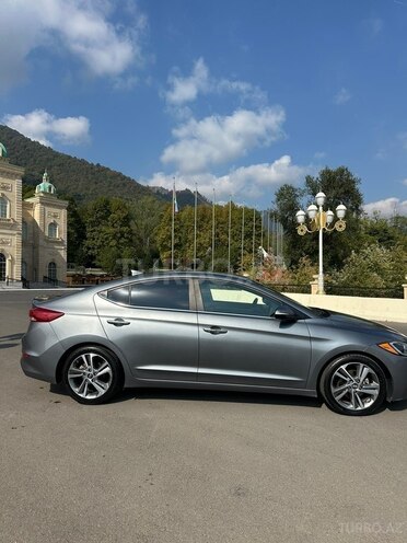 Hyundai Elantra 2017, 210,824 km - 2.0 l - Qəbələ