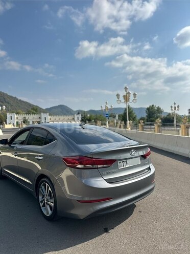 Hyundai Elantra 2017, 210,824 km - 2.0 l - Qəbələ