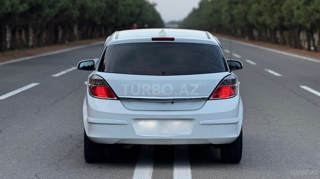 Opel Astra 2009, 169,000 km - 1.4 l - Gəncə