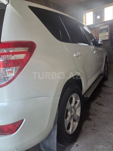 Toyota RAV4 2010, 156,553 km - 2.0 l - Quba