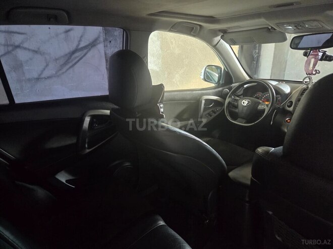Toyota RAV4 2010, 156,553 km - 2.0 l - Quba