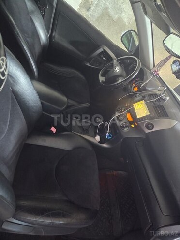 Toyota RAV4 2010, 156,553 km - 2.0 l - Quba