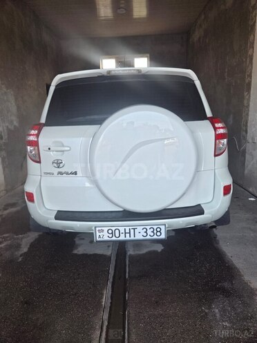 Toyota RAV4 2010, 156,553 km - 2.0 l - Quba