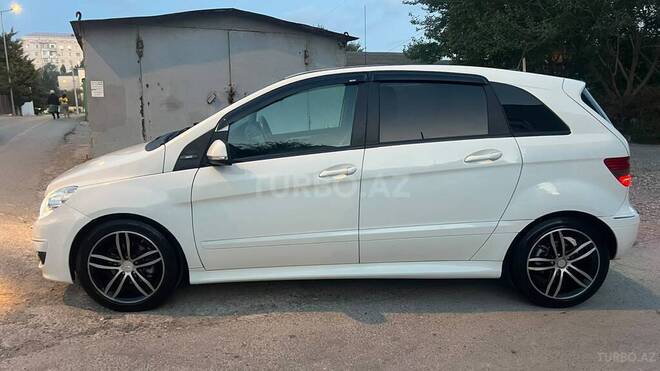 Mercedes B 170 2011, 178,000 km - 1.7 л - Sumqayıt