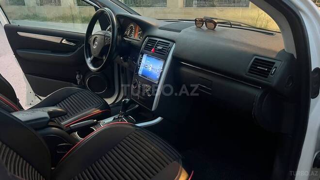 Mercedes B 170 2011, 178,000 km - 1.7 л - Sumqayıt
